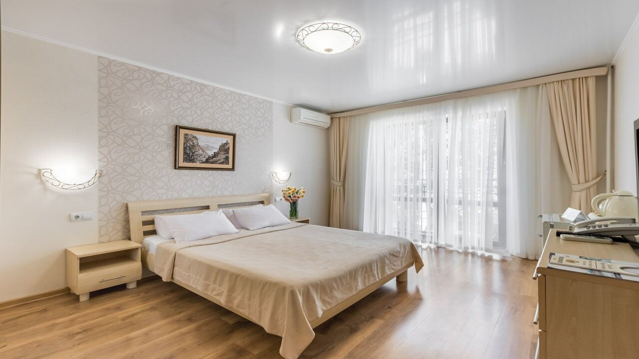 Гостиница Камелот Малореченское