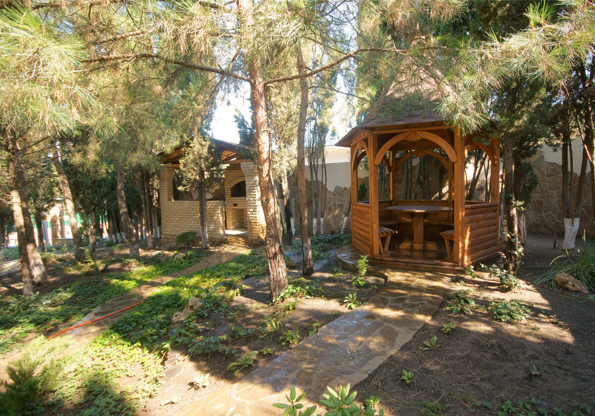 Гостиница Камелот Малореченское-69