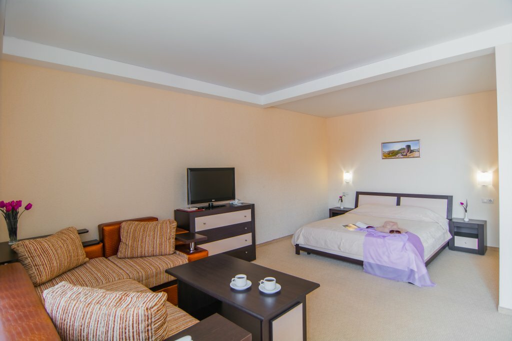 Гостиница Камелот Малореченское-102