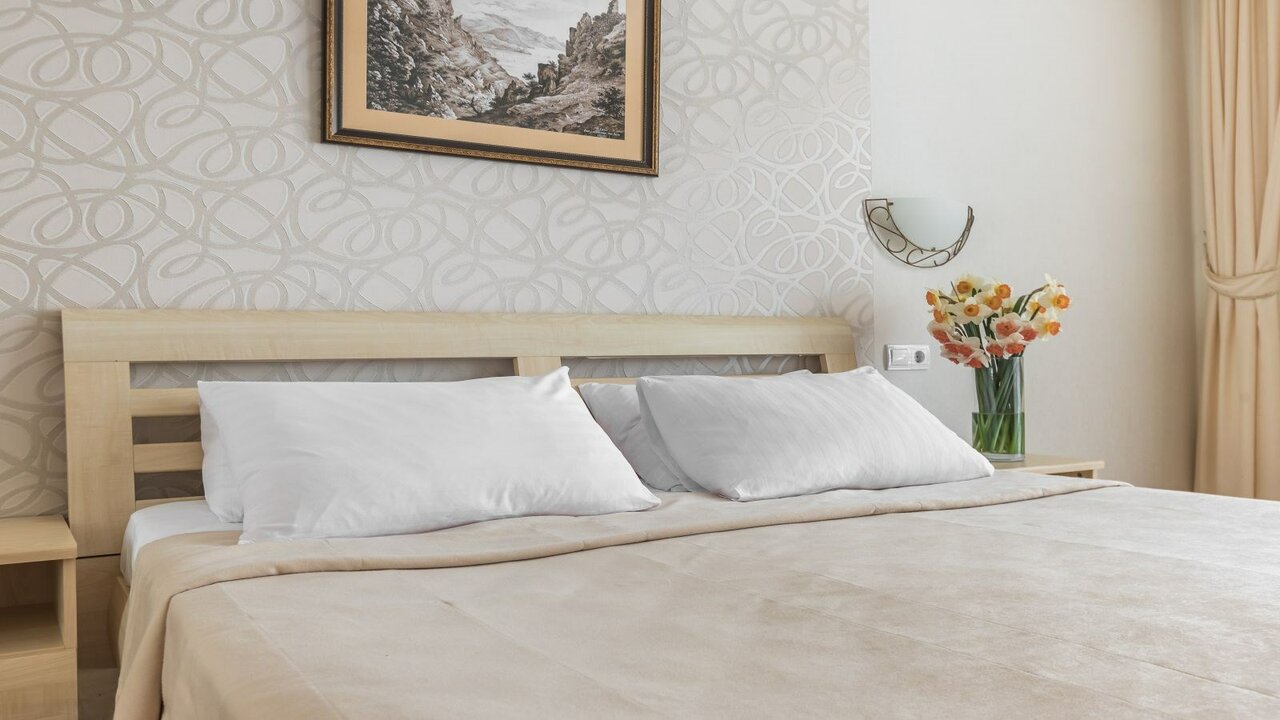 Гостиница Камелот Малореченское