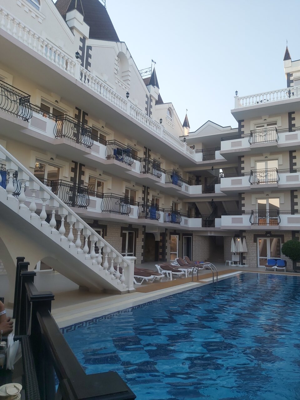 Гостиница Камелот Малореченское-211