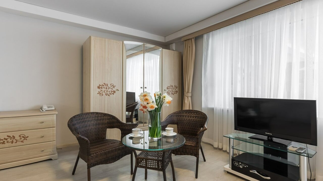 Гостиница Камелот Малореченское