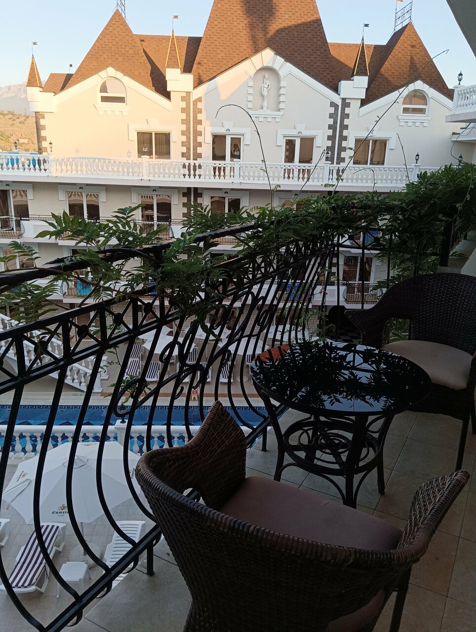 Гостиница Камелот Малореченское