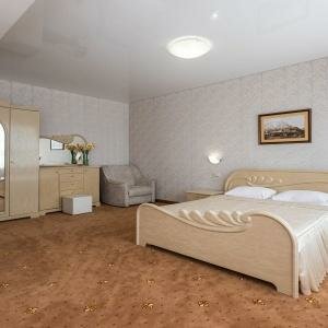 Гостиница Камелот Малореченское