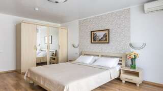 Гостиница Камелот Малореченское Family superior-8