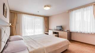 Гостиница Камелот Малореченское Standart-3