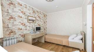 Гостиница Камелот Малореченское Family superior-9