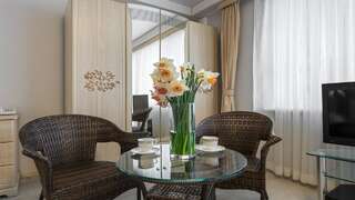 Гостиница Камелот Малореченское Superior-5