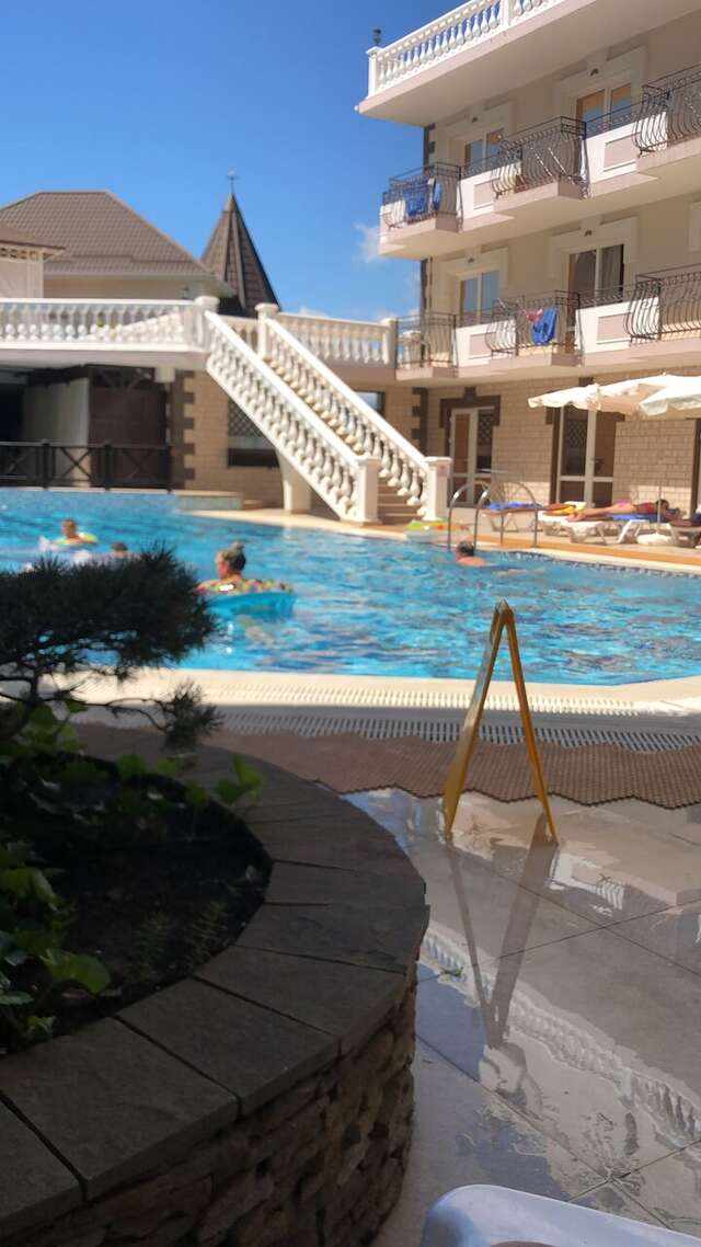 Гостиница Камелот Малореченское-170