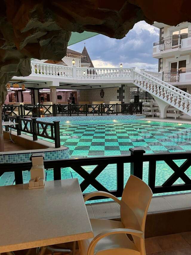 Гостиница Камелот Малореченское-107