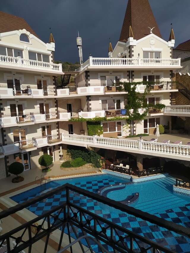 Гостиница Камелот Малореченское-140