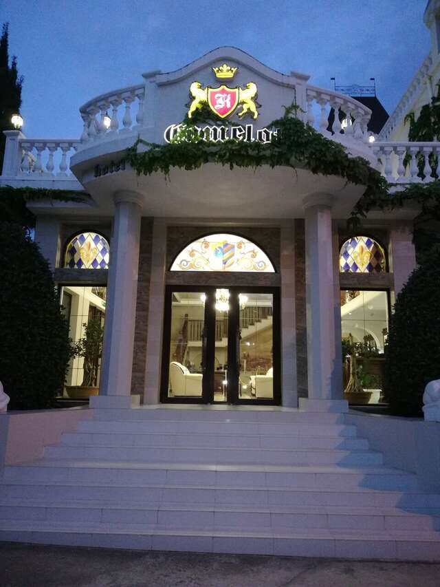 Гостиница Камелот Малореченское-69