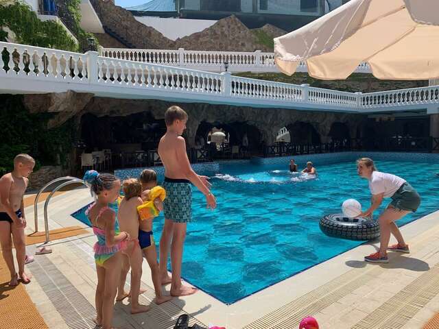 Гостиница Камелот Малореченское-108