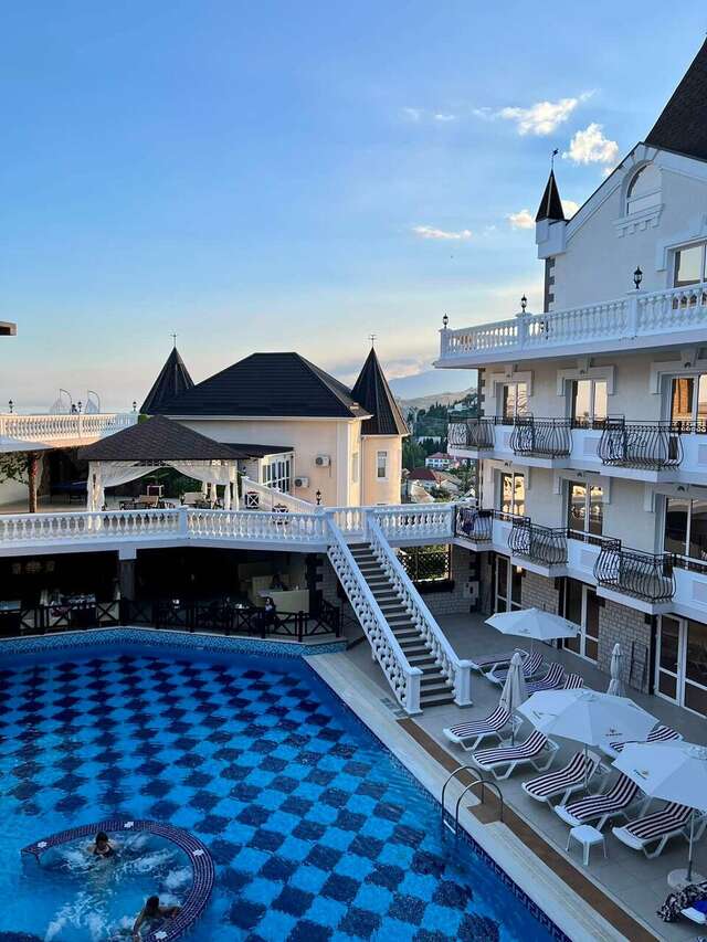 Гостиница Камелот Малореченское-187