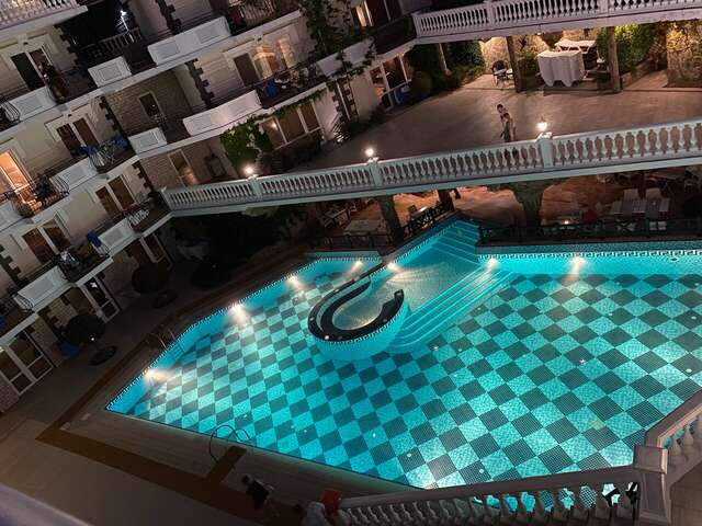 Гостиница Камелот Малореченское-128