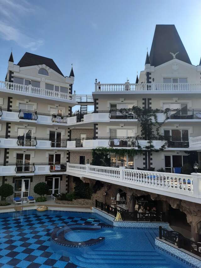 Гостиница Камелот Малореченское-213