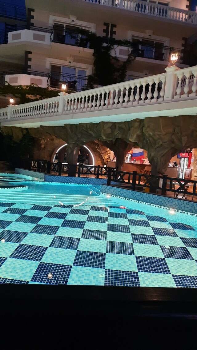 Гостиница Камелот Малореченское-135