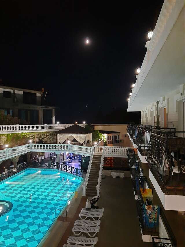 Гостиница Камелот Малореченское-186