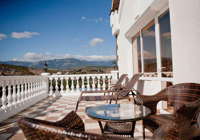 Гостиница Камелот Малореченское-216