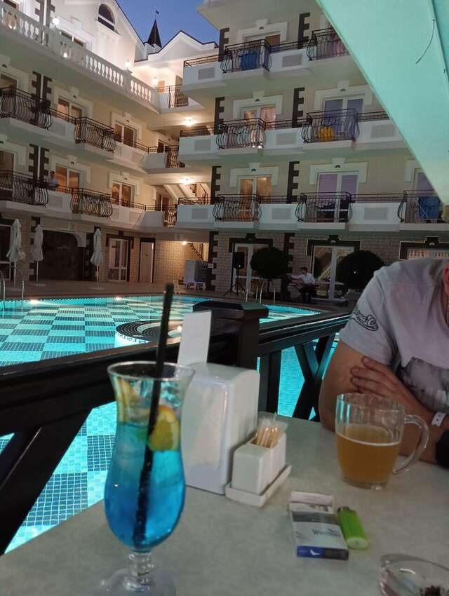 Гостиница Камелот Малореченское-77