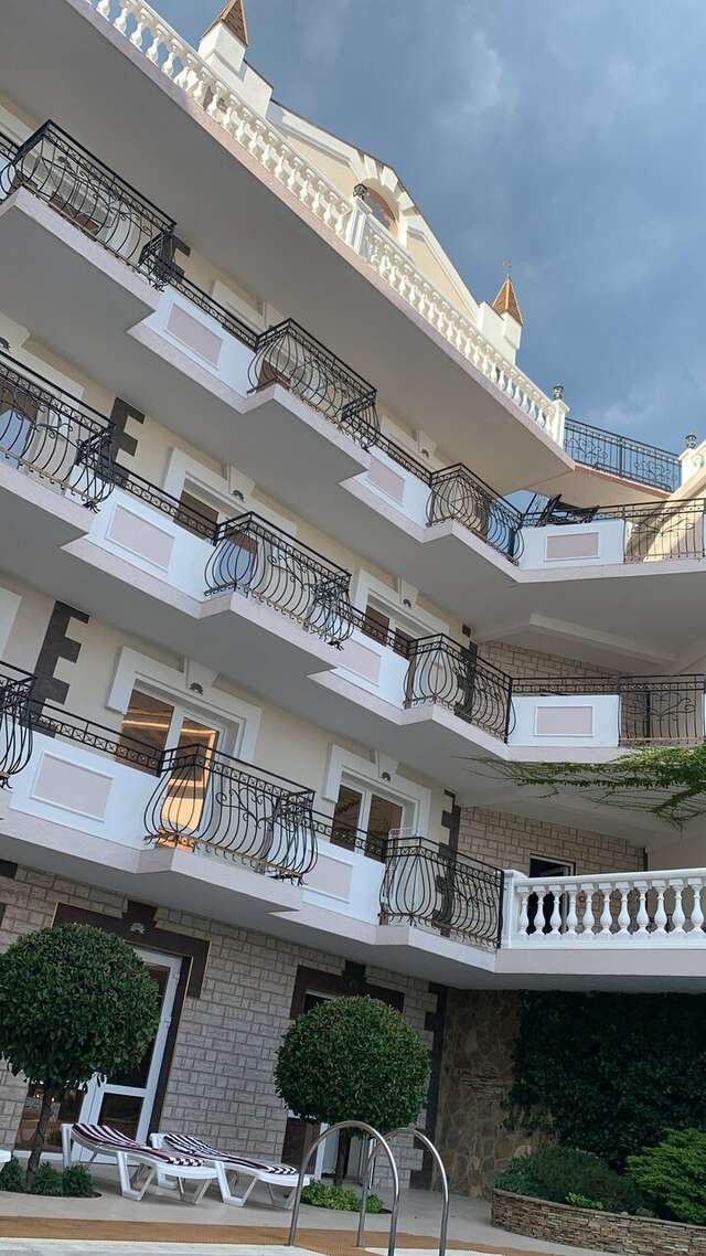 Гостиница Камелот Малореченское-192